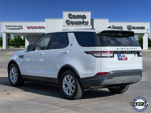 Used 2020 Land Rover Discovery SE image 6