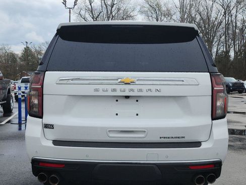 Used 2023 Chevrolet Suburban Premier image 4