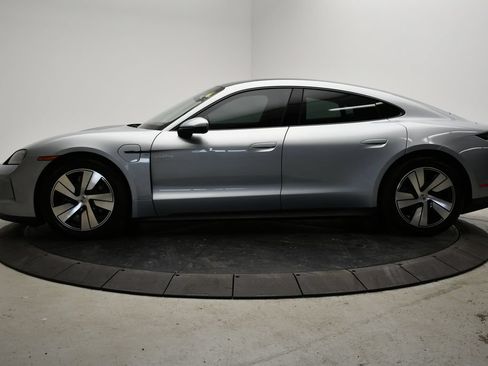Certified 2025 Porsche Taycan AWD/4WD image 2
