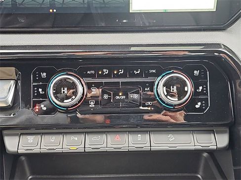 New 2026 GMC Sierra 3500 AT4 w/ AT4 Premium Plus Package image 24