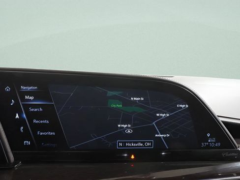 Used 2021 Cadillac Escalade ESV Sport Platinum image 17