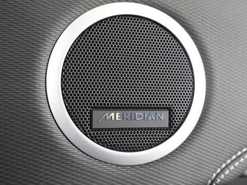 Used 2023 Land Rover Discovery S R-Dynamic image 68