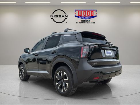 New 2026 Nissan Kicks SV w/ Cold Weather Package AWD/4WD image 4