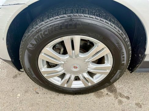 Used 2011 Cadillac SRX Luxury AWD/4WD image 28