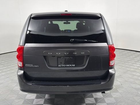 Used 2016 Dodge Grand Caravan SXT FWD image 6