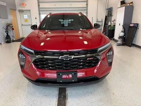 New 2026 Chevrolet Trax RS w/ Sunroof Package FWD image 9