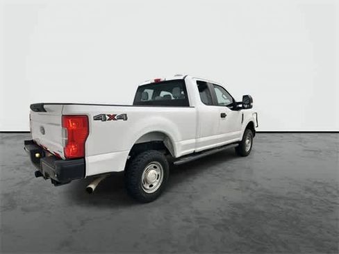 Used 2020 Ford F250 XL w/ Power Equipment Group image 4