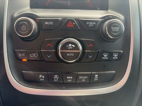 Used 2020 Dodge Durango SXT image 21