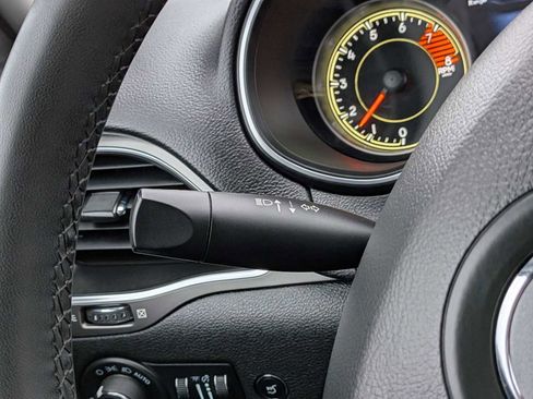 Used 2022 Jeep Cherokee Latitude Lux image 27