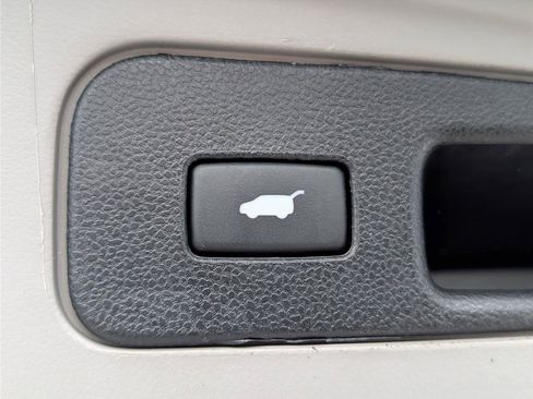 Used 2013 Honda Pilot Touring image 16