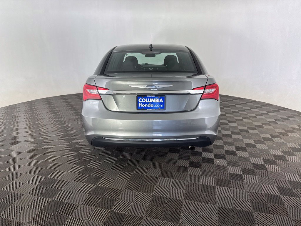 Used 2012 Chrysler 200 Touring w/ Cold Weather Group FWD image 6