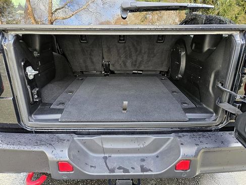 Used 2021 Jeep Wrangler Unlimited Rubicon w/ Dual Top Group image 15