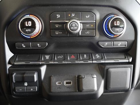 Used 2023 Chevrolet Silverado 2500 LT w/ Convenience Package AWD/4WD image 21