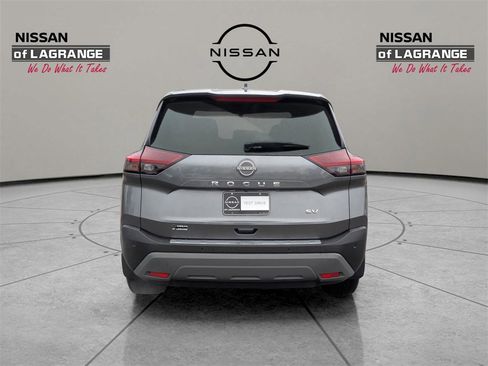 Certified 2023 Nissan Rogue SV image 6