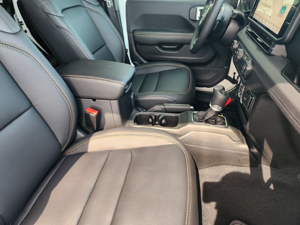 New 2026 Jeep Gladiator Mojave AWD/4WD image 11