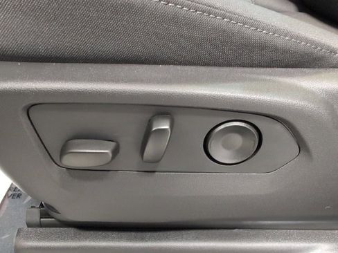 New 2026 Chevrolet Silverado 1500 RST w/ Dark Appearance Package image 16