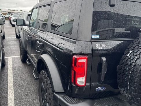 Used 2024 Ford Bronco Black Diamond AWD/4WD image 9