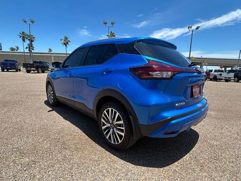 Used 2024 Nissan Kicks SV FWD image 4