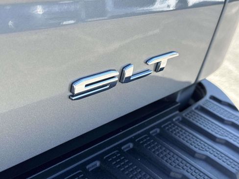 Used 2025 GMC Sierra 1500 SLT AWD/4WD image 10