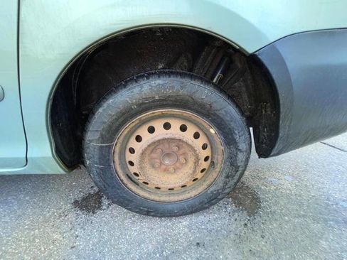 Used 2009 Toyota Sienna CE image 13