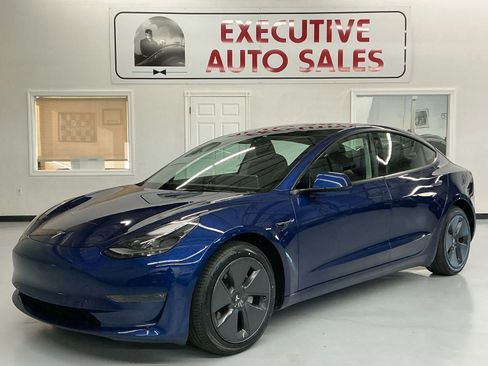 Used 2023 Tesla Model 3 Long Range image 1