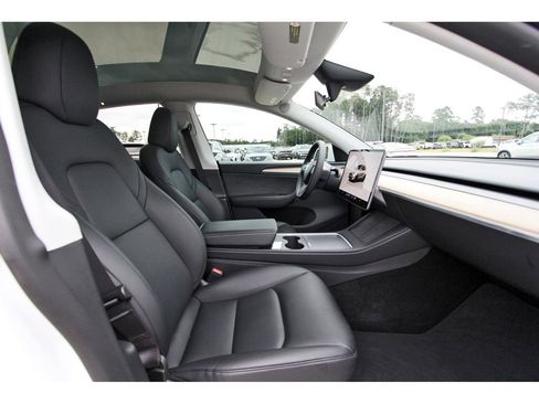 Used 2025 Tesla Model Y Performance AWD/4WD image 26