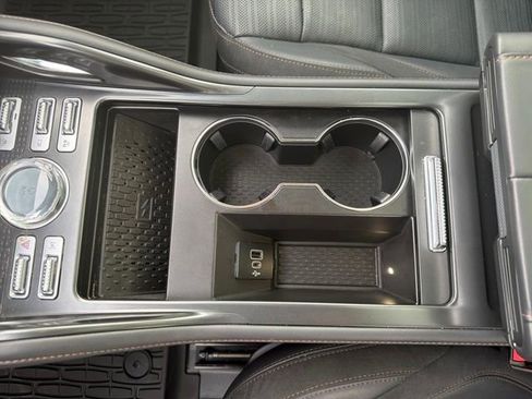 Used 2024 Lincoln Nautilus Reserve w/ Equipment Group 202A image 31