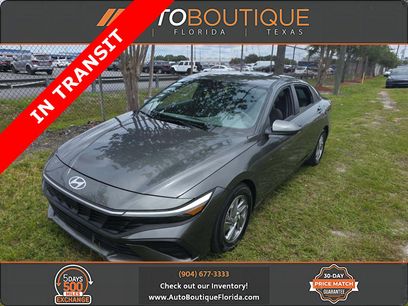 Used 2025 Hyundai Elantra SE
