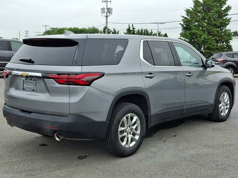 Used 2023 Chevrolet Traverse LS w/ Safety Package FWD image 6