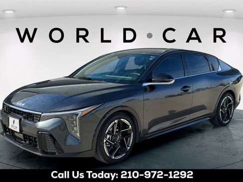 Certified 2025 Kia K4 GT-Line image 7