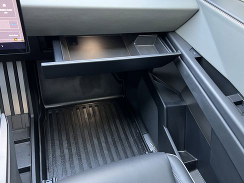 Used 2024 Tesla Cybertruck Cyberbeast image 32