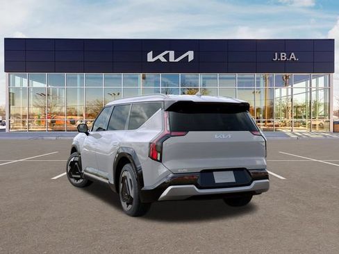 New 2026 Kia EV9 Land AWD/4WD image 4