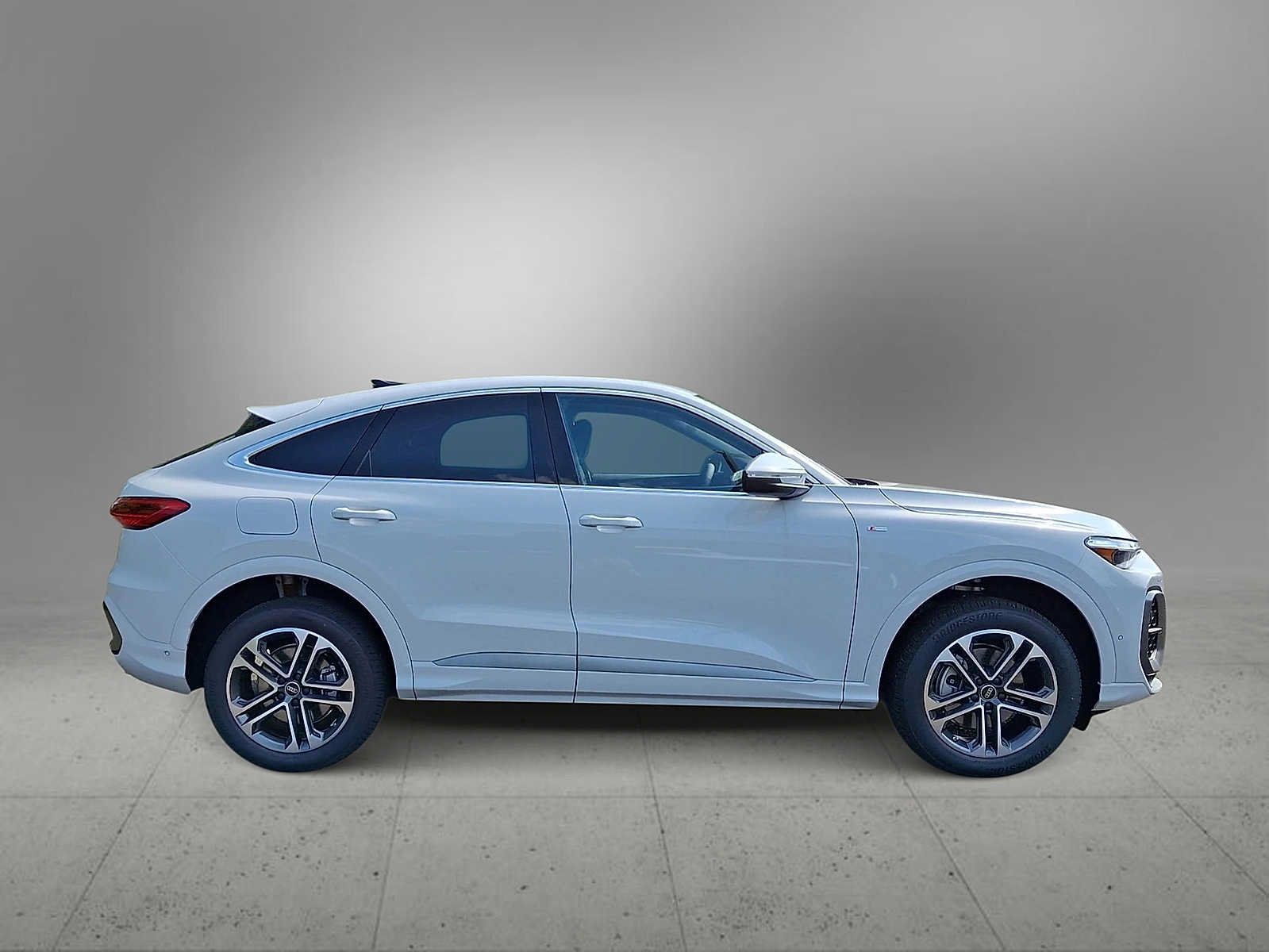 New 2026 Audi Q5 Premium Plus AWD/4WD image 9