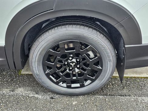 New 2026 Mitsubishi Outlander Trail Edition image 9