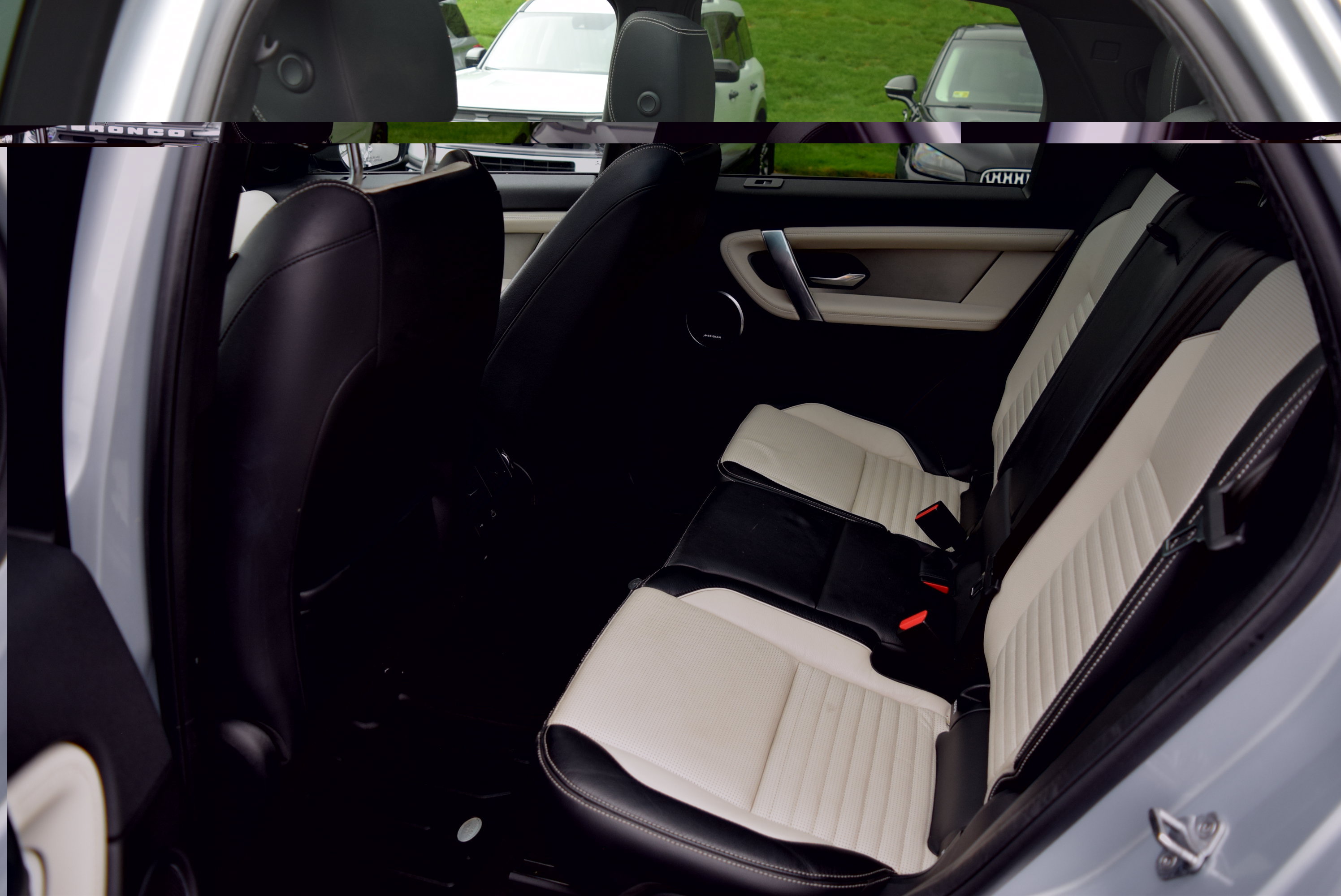 Used 2022 Land Rover Discovery Sport S R-Dynamic AWD/4WD image 8