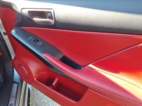 Used 2023 Lexus IS 350 F Sport image 7