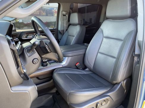 Used 2024 GMC Sierra 1500 SLT w/ SLT Premium Plus Package AWD/4WD image 19