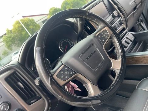 Used 2018 GMC Sierra 1500 Denali w/ Denali Ultimate Package AWD/4WD image 16