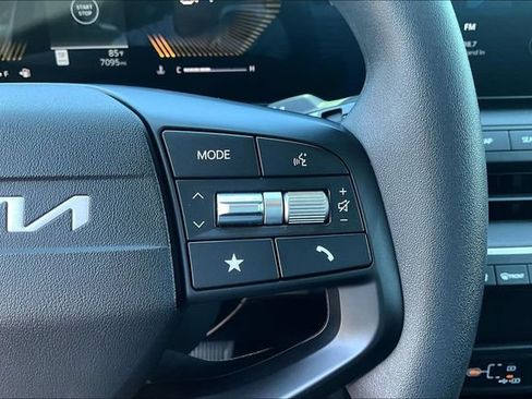 Used 2026 Kia K4 FWD image 11