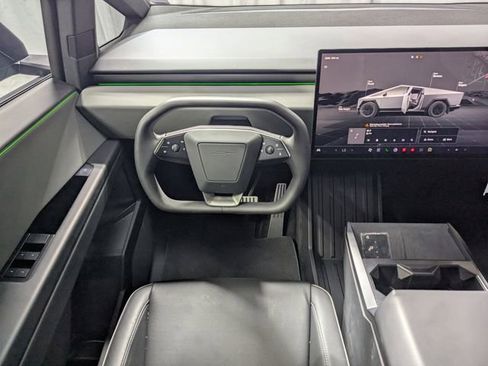Used 2024 Tesla Cybertruck AWD Crew Cab image 7