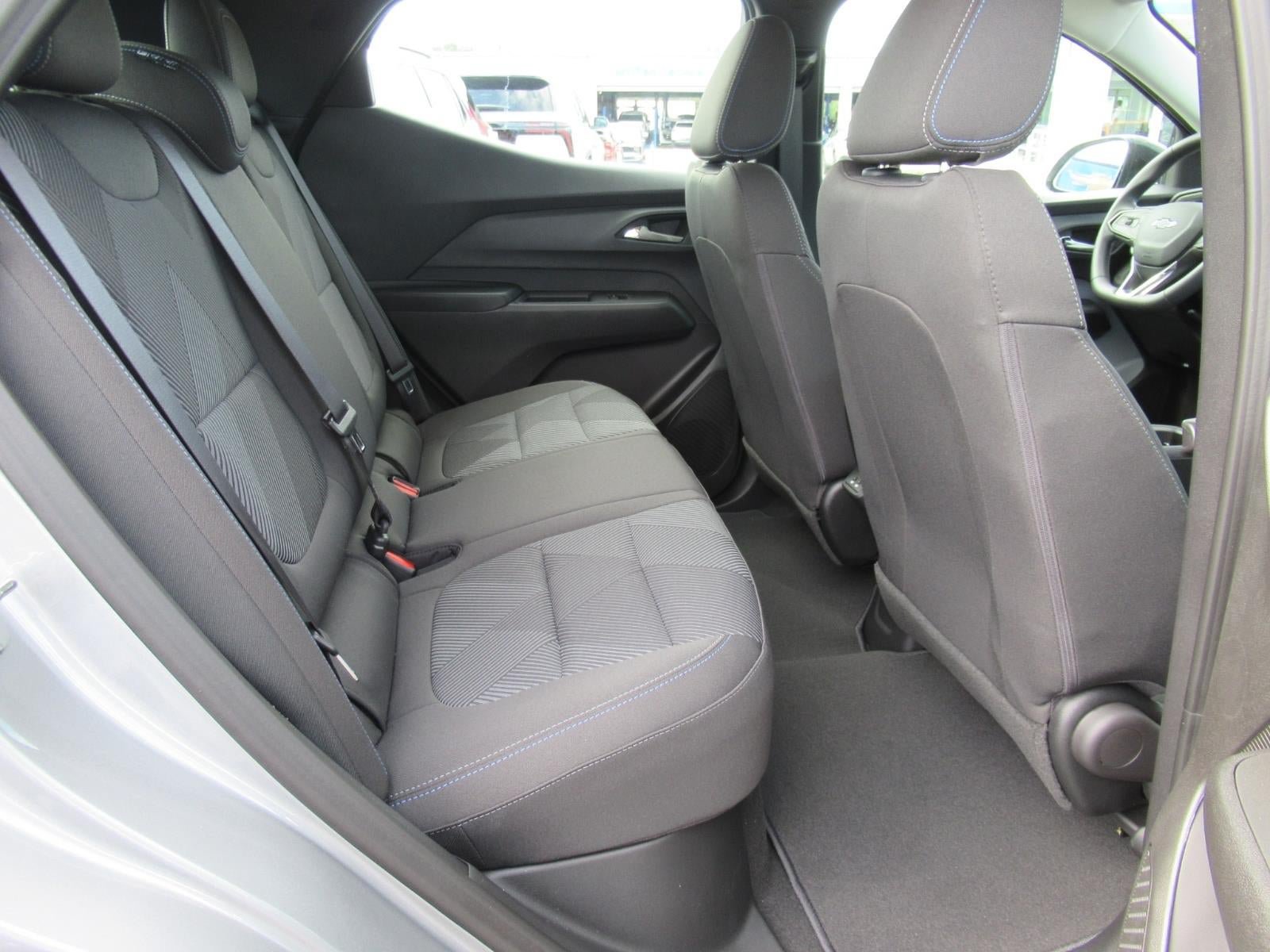 New 2027 Chevrolet Bolt LT FWD image 27