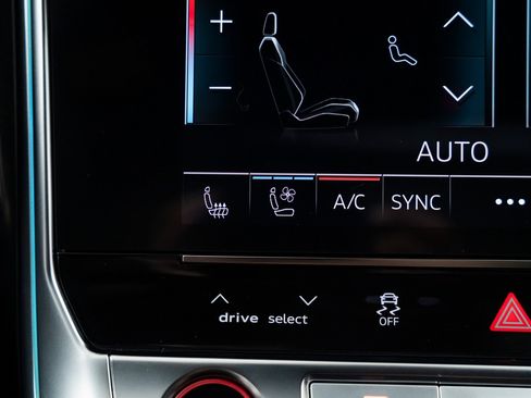 Used 2024 Audi RS 7 Performance image 14