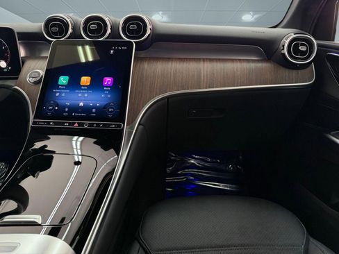 Used 2026 Mercedes-Benz GLC 300 image 26