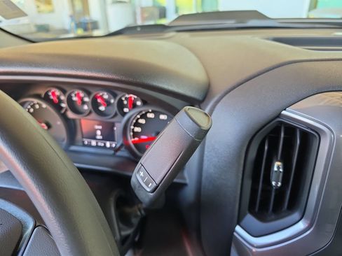 New 2026 Chevrolet Silverado 1500 Custom Trail Boss w/ Midnight Edition AWD/4WD image 17