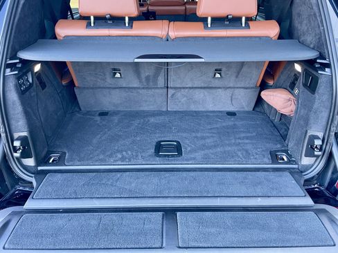 Used 2019 BMW X7 xDrive50i w/ Dynamic Handling Package image 40