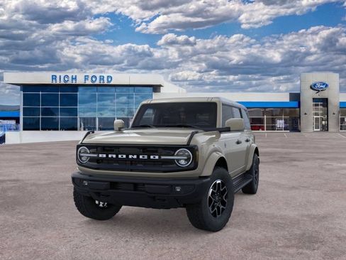 New 2026 Ford Bronco Outer Banks AWD/4WD image 2