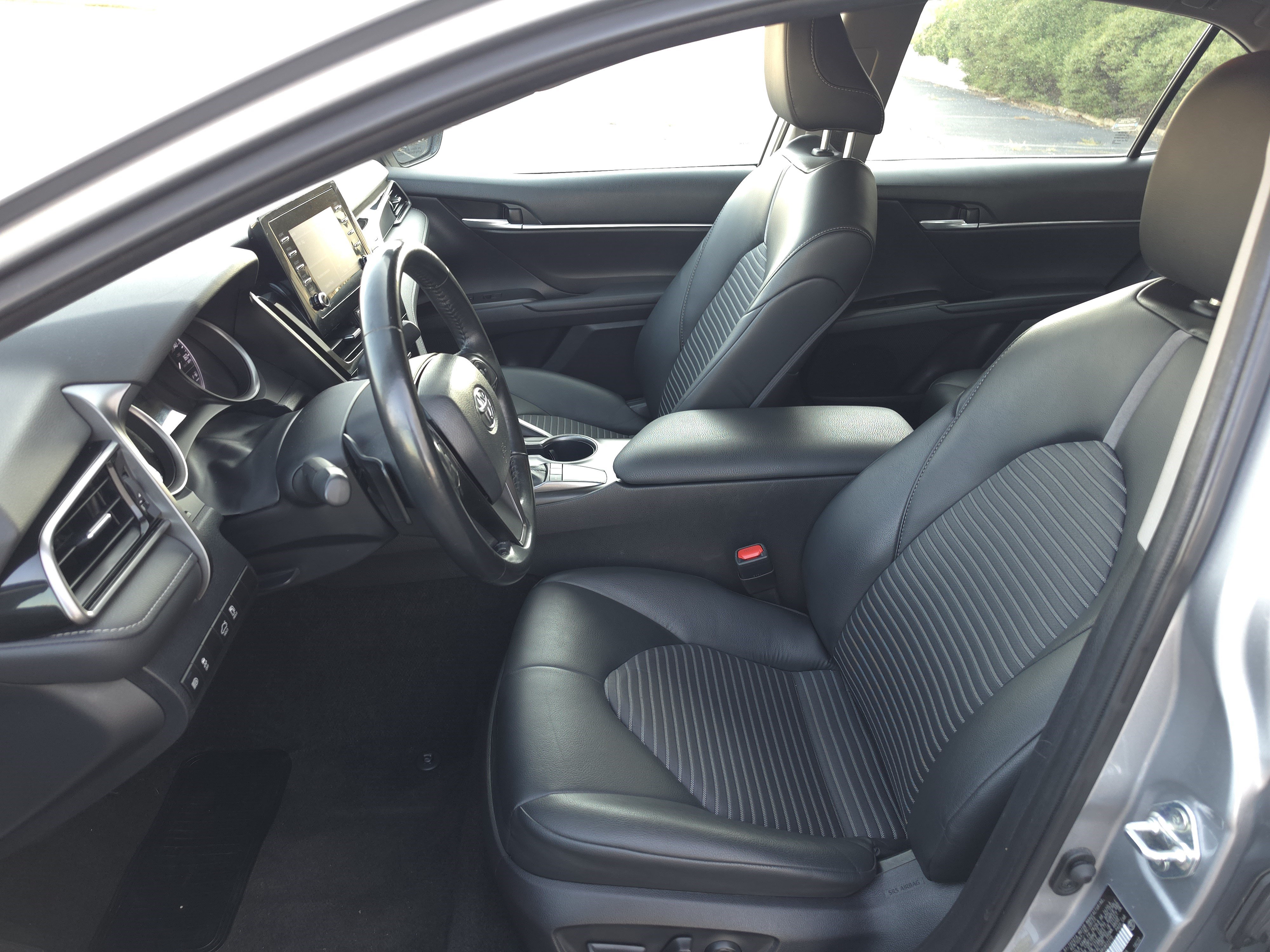Used 2025 Nissan Altima 2.5 SV FWD image 10