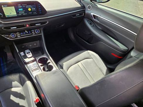 Used 2021 Hyundai Sonata Limited image 17