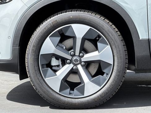 New 2026 Volvo XC40 B5 Plus w/ Protection Package Premier AWD/4WD image 25