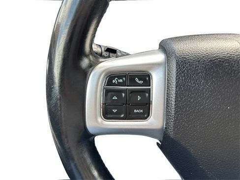 Used 2018 Dodge Journey SE w/ Connectivity Group FWD image 35